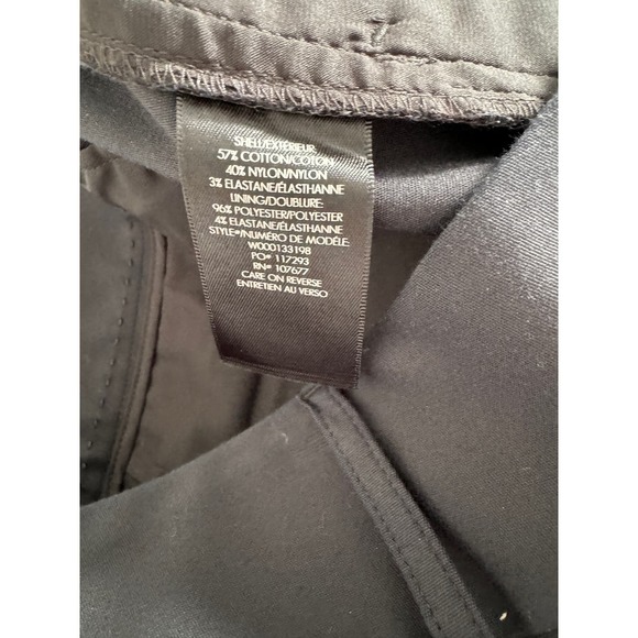 Alice + Olivia Black Women Shorts - Picture 3 of 5